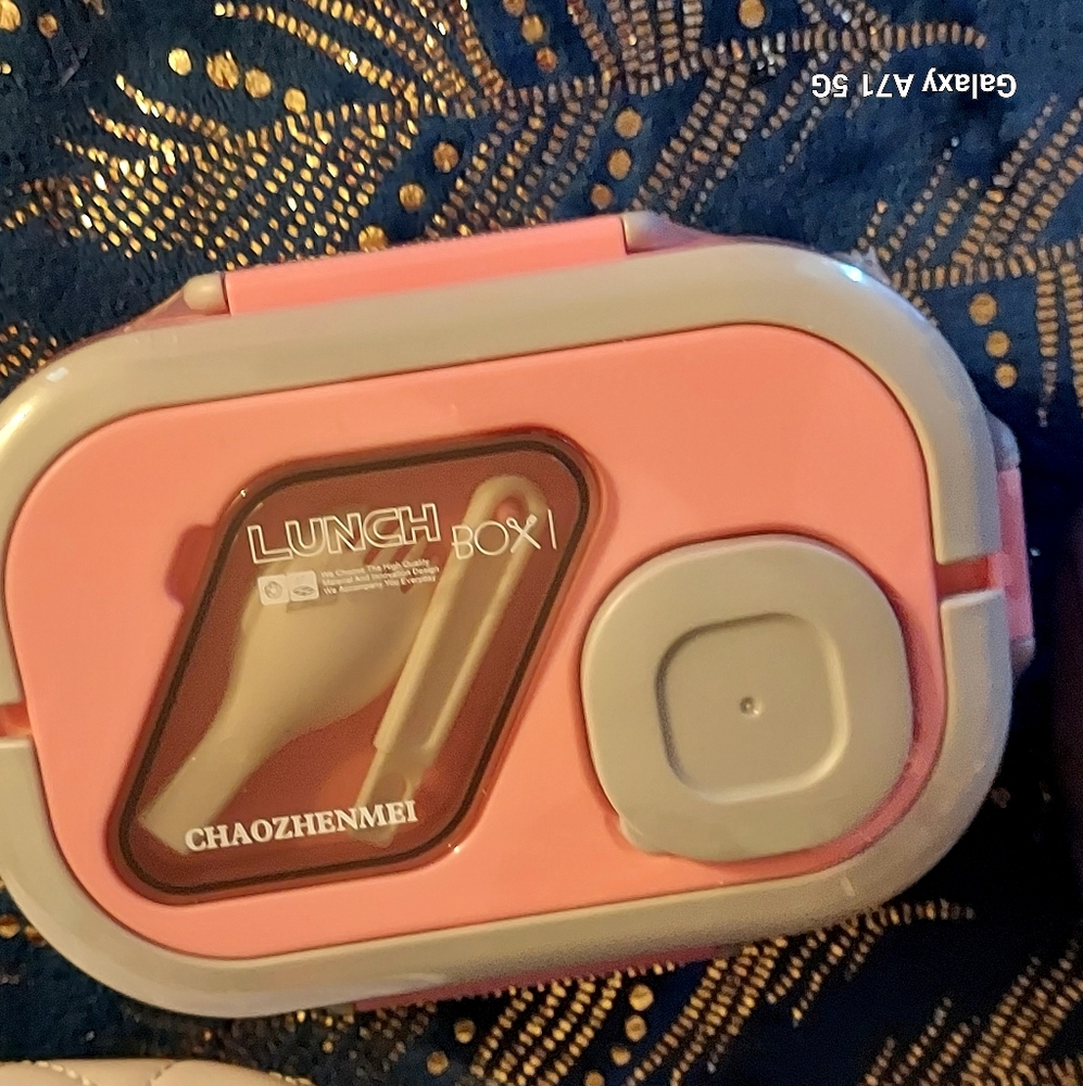 Lunch box